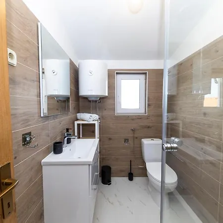 Apartman Maestral *
